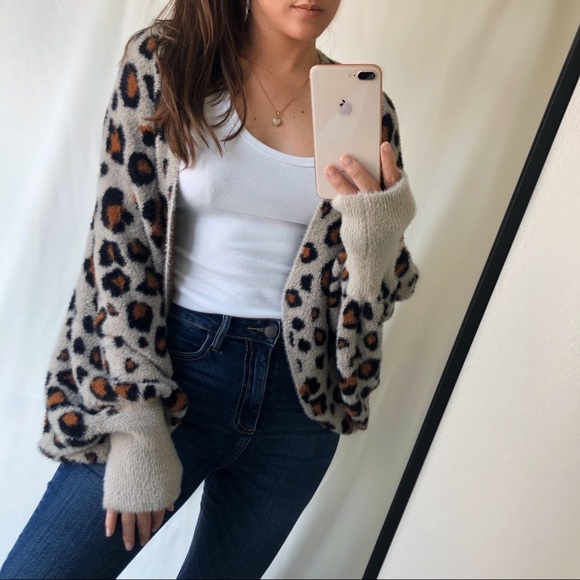 Last Sโโจ The Must* Leopard Cardigan - Picture 5 of 8